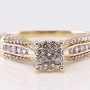 Elegant 14K Gold Diamond Ring 1 carat